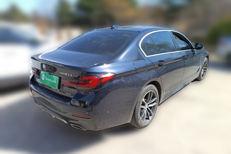 Used BMW 5 Series 2022 Second Facelift 525Li M Sport Package
