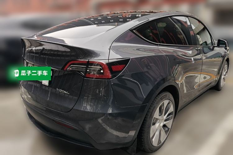 Used Tesla Model Y 2022 Long-Range All-Wheel-Drive Version