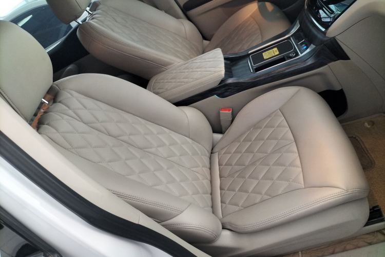 Used Buick GL8 2020 Land Cruiser Executive Class 652T Comfort Model