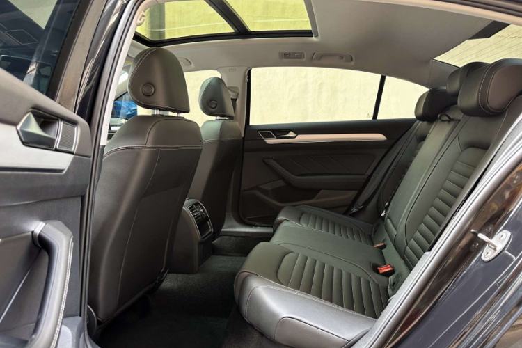 Used Volkswagen Magotan 2025 Zhongxiang Version 280TSI DSG Comfort Edition
