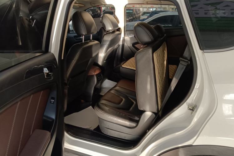 Used Dongfeng Fengon 580 2016 Revised Version 1.5T CVT Luxury Edition
