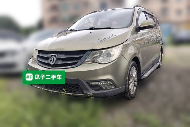 Used Baojun 730 2014 1.5L manual Comfort version 7 seats