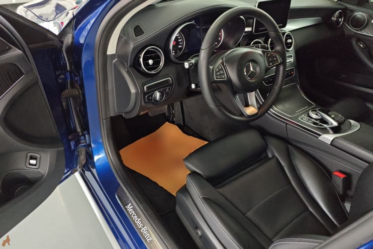 Used Mercedes-Benz C-Class 2017 Facelift C 200 L Sport Edition Driver Seat