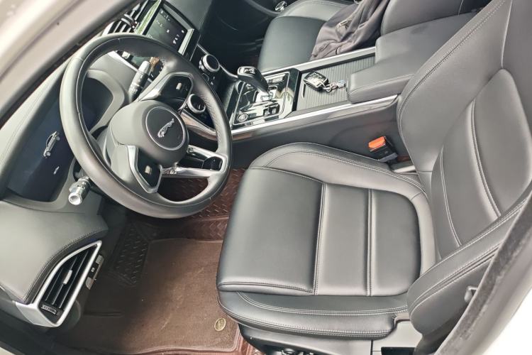 Used Jaguar XEL 2021 2.0T 250 PS S Progressive Elegance Edition Driver Seat