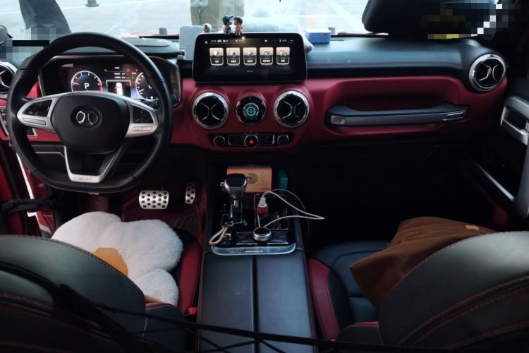 Used BAIC Off-Road BJ40 2019 PLUS 2.3T Automatic Four-Wheel Drive Premium Edition China VI Center Console