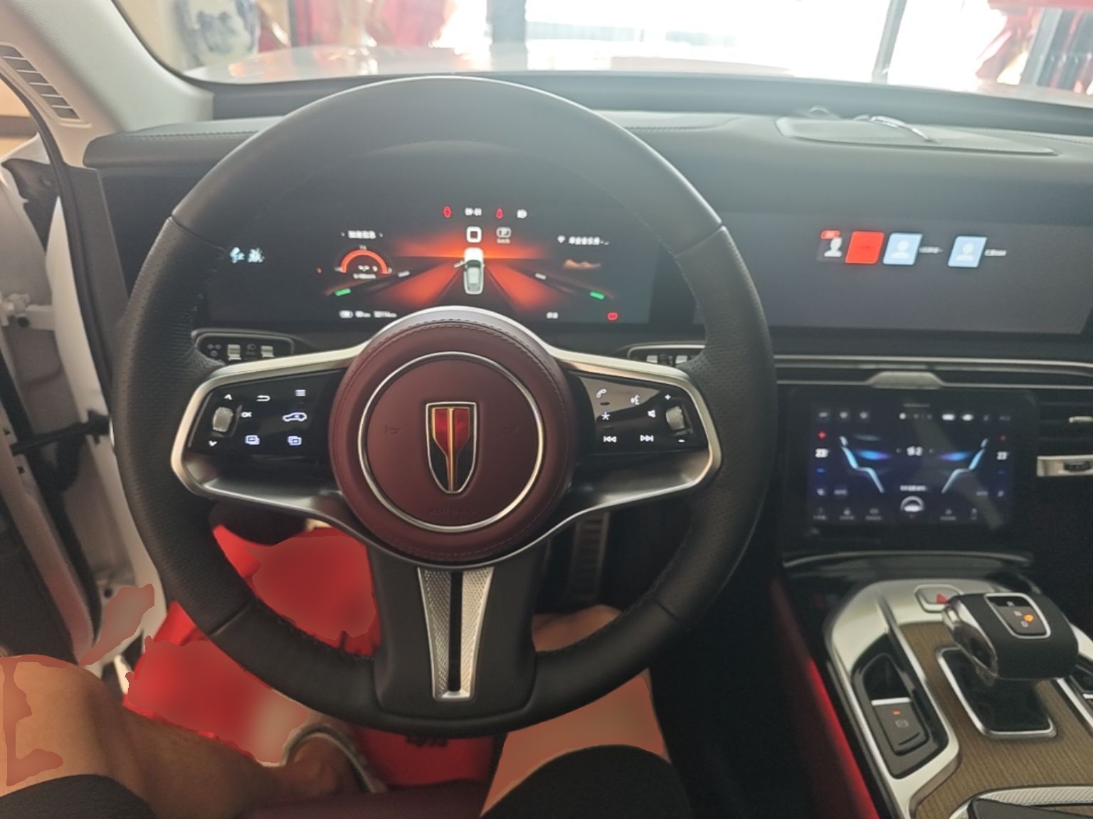 Hongqi E-HS9 2022 690 km Range Flagship Edition Six Seats — снимка 13
