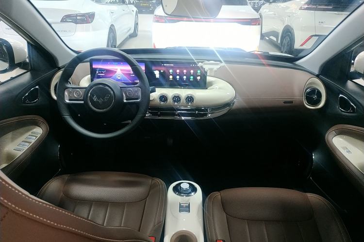 Used Wuling Bingo 2023 333 km Lingxi Connected+ Version
