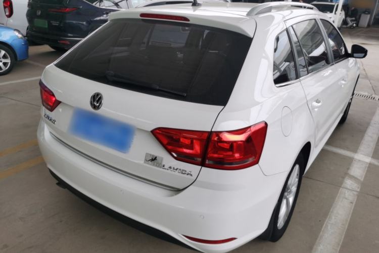 Used Volkswagen Gran Lavida 2017 1.6L Automatic Comfort Edition
