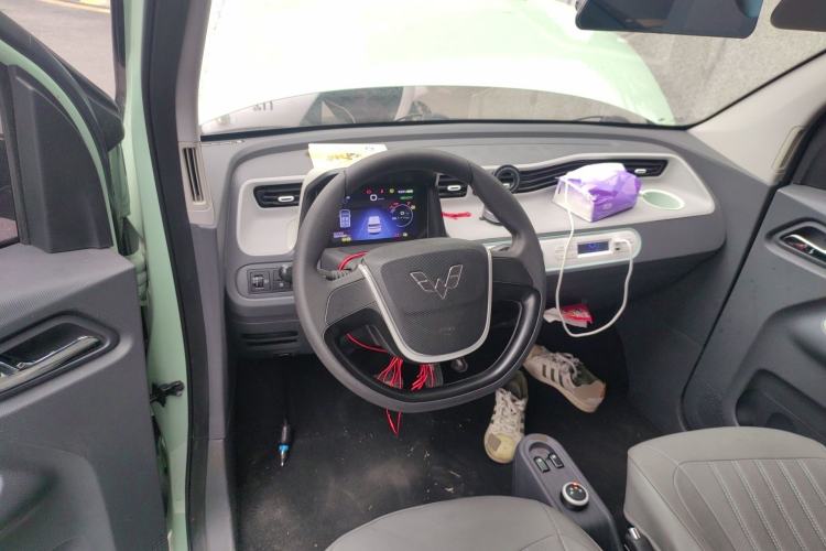 Used Wuling Hongguang MINIEV 2021 Macaron Premium Model – Lithium Iron Phosphate Center Console