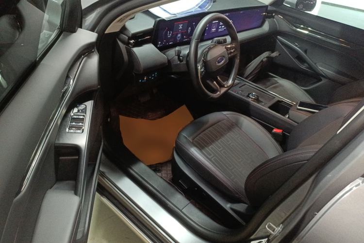 Used Ford Mondeo 2023 EcoBoost 180 Luxury Model Driver Seat