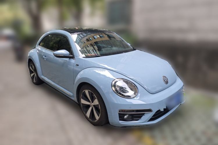 Used Volkswagen Beetle 2013 1.4TSI R-Line Front Right 45 Deg