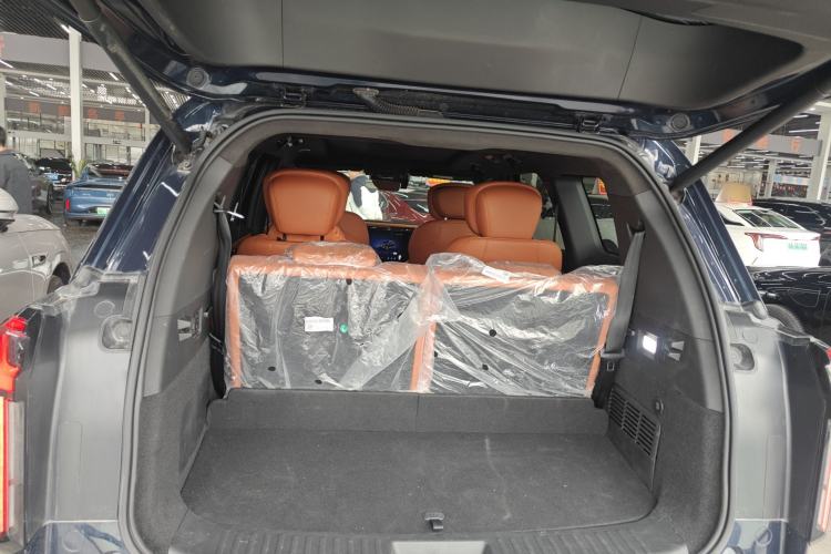 Used EXEED Lanyue C-DM 2025 180 Ultra-Long Range Ultra All-Wheel Drive 6-Seater Trunk