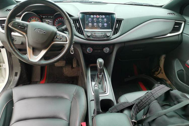 Used Chevrolet Monza 2019 RS 330T Automatic Comfort Edition China VI Standard Center Console