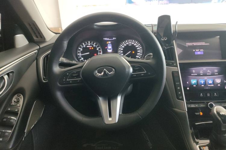 Used Infiniti Q50L 2018 2.0T Enjoyment Edition China V standard
