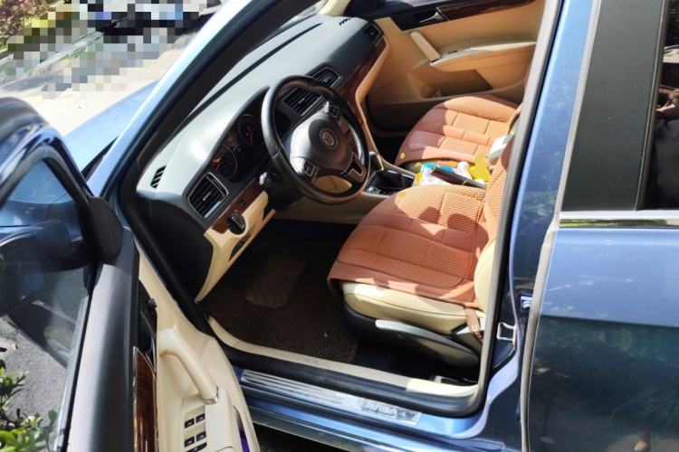 Used Volkswagen Lavida 2013 Revised Version 1.6L Automatic Luxury Edition
