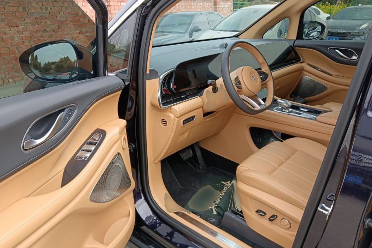 Used VOYAH Dream 2024 PHEV Extended-Range Premium Edition