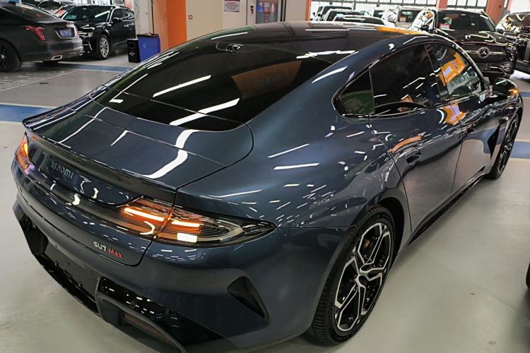 Used Xiaomi Auto SU7 2024 Four-Wheel Drive Ultra-Long Range Advanced Intelligent Driving Max Edition Rear Right 45 Deg