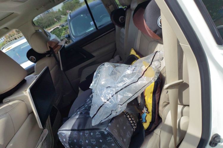 Used Toyota Land Cruiser 
