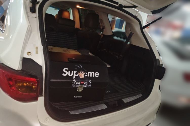 Used Infiniti QX60 (Import) 2016 2.5 S/C Hybrid Two-Wheel-Drive Excellence Edition China V Standard
