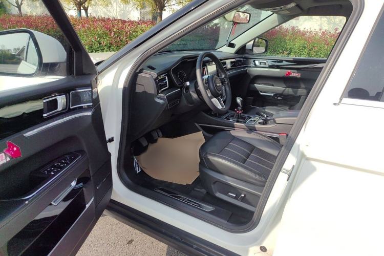 Used Zotye T700 2017 1.8T Manual Luxury Model
