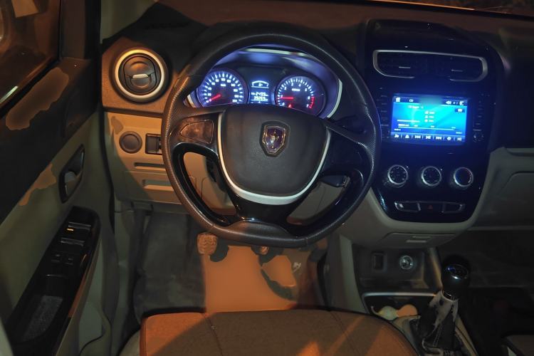 Used Jinbei 750 2015 1.5L Luxury Model