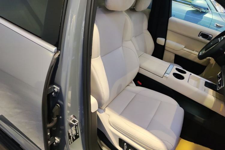 Used Li Auto L7 2025 Ultra Smart Refreshed Edition Right Front Seat