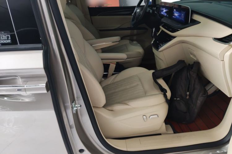 Used Buick GL8 2023 ES Lu Zun Luxury Model
