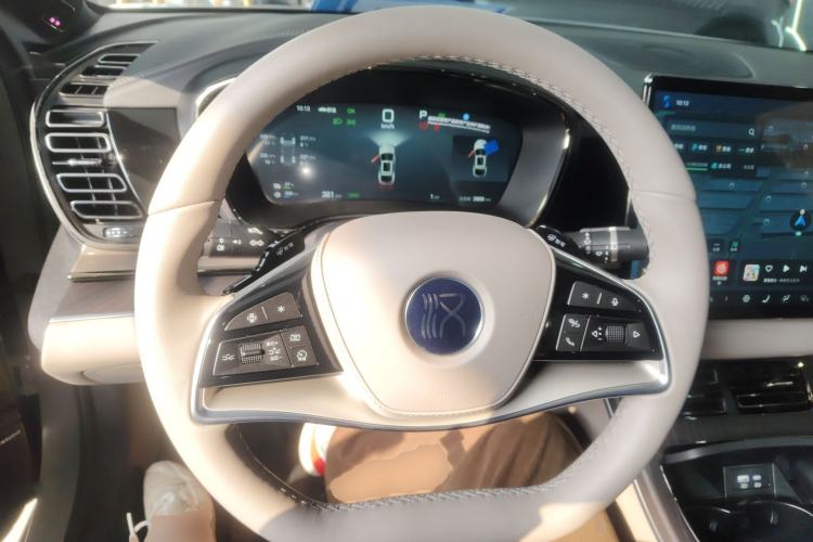 Used BYD Han 2025 DM-i Intelligent Driving Edition 125KM LiDAR Flagship Model
