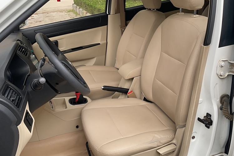 Used Dongfeng Fengon 370 2016 1.5L Manual Standard Edition SFG15-05 7 Seats