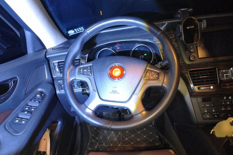 Used Hongqi H7 2017 2.0T Luxury Model
