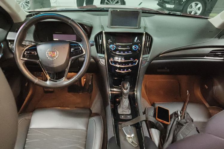 Used Cadillac ATS-L 2014 25T Comfort Model Center Console