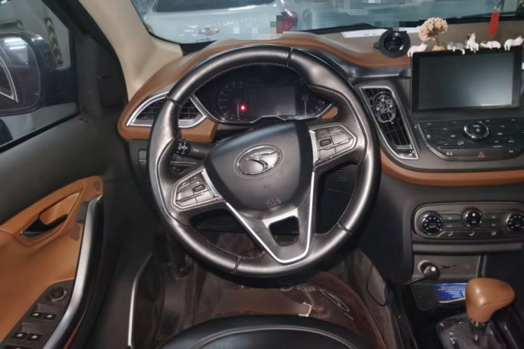 Used Soueast DX7 2015 1.5T Automatic Luxury Model
