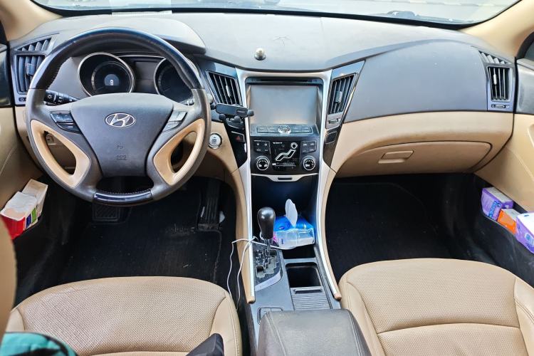 Used Hyundai Sonata 2011 2.0L Automatic Luxury Edition