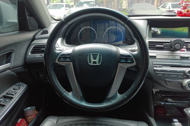 Used Honda Accord 2013 2.0L SE
