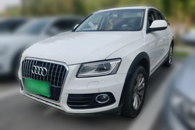 Used Audi Q5 2013 40 TFSI Technology Edition Front Left 45 Deg