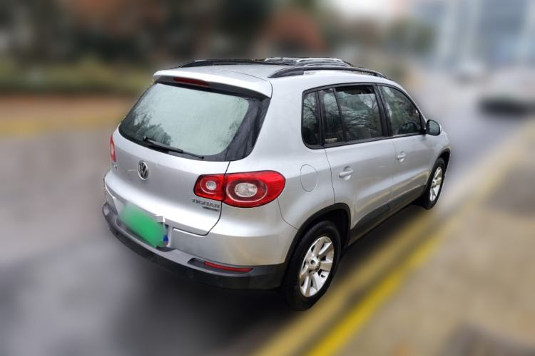 Used Volkswagen Tiguan 2010 1.8 TSI Automatic Two-Wheel Drive Trend Edition Rear Right 45 Deg