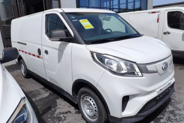 Used SAIC MAXUS EV30 2023 Pure-Electric Smart Logistics Expert with Long Wheelbase Guoxuan