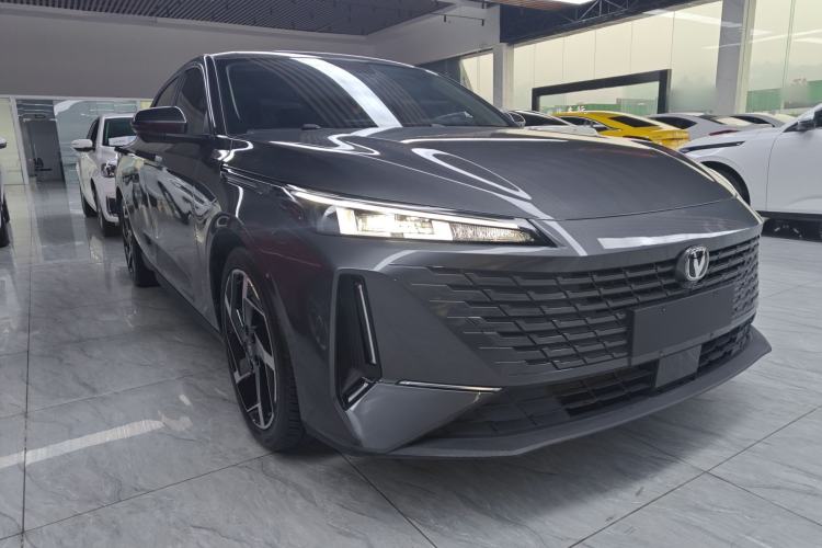 Used CHANGAN Eado DD 2023 Blue Whale NE 1.5T GDI DCT Flagship Model Exterior 2