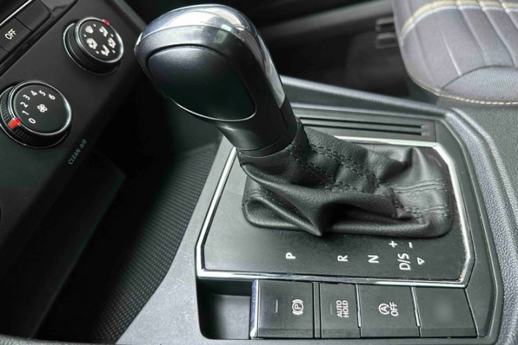 Used Volkswagen Lavida 2021 280TSI DSG Comfort Edition Gear Lever