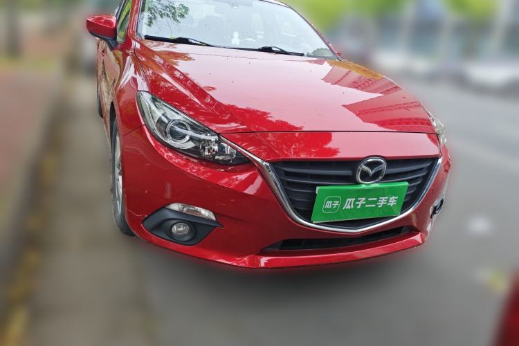 Used Mazda 3 Axela 2016 Sedan 1.5L Automatic Luxury Model