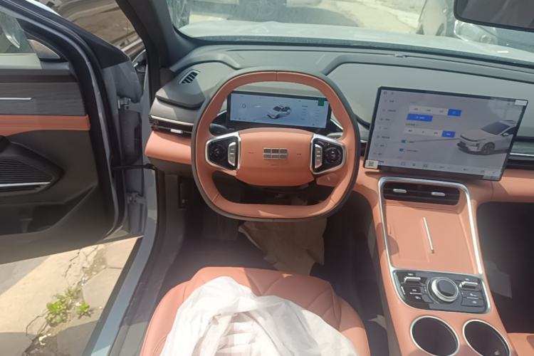 Used Geely Galaxy L6 2025 EM-i 140km Explorer+ Edition
