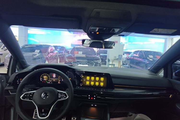 Used Volkswagen Golf 2023 Facelift 280TSI DSG R-Line