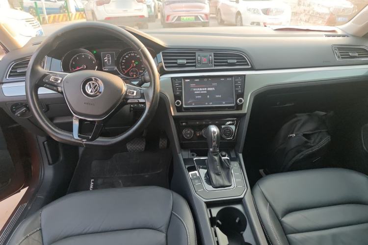 Used Volkswagen Lamando 2015 330TSI DSG Comfort Edition
