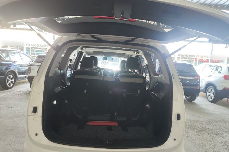 Used Baojun 730 2019 1.5T Manual Fashion Model 7-seater China VI