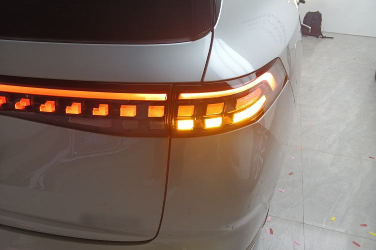 Used Dongfeng eπ eπ008 2024 210Max Range-Extended Version 6 Seats