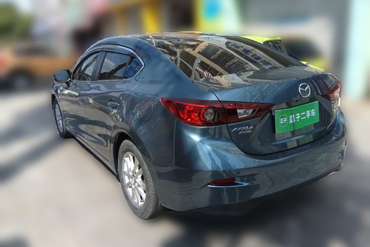 Used Mazda 3 Axela 2016 Sedan 1.5L Automatic Comfort Model