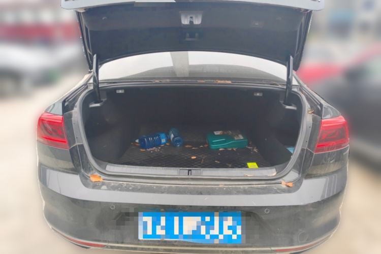 Used Volkswagen Magotan 2020 330TSI DSG Luxury Edition Trunk