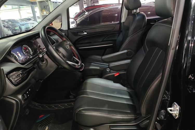 Used GAC Trumpchi M6 2021 270T DCT Luxury Edition (7 Seats)