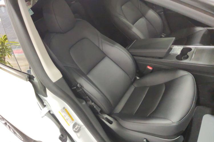 Used Tesla Model Y 2023 Rear-Wheel-Drive Version