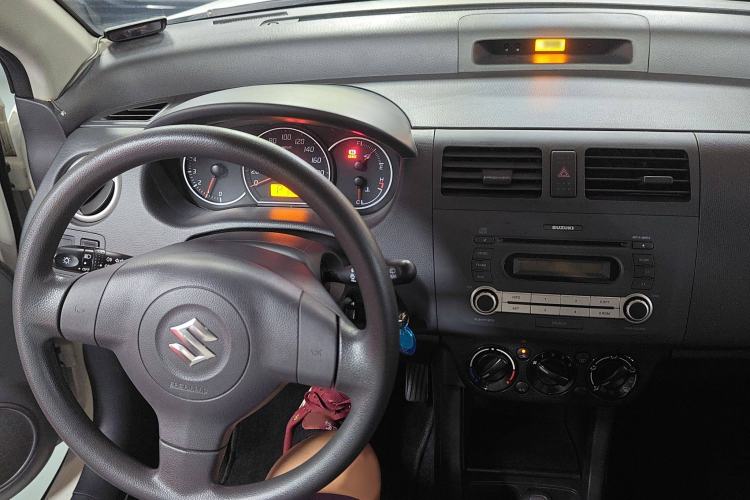 Used Suzuki Swift 2013 1.5L Automatic Standard Edition